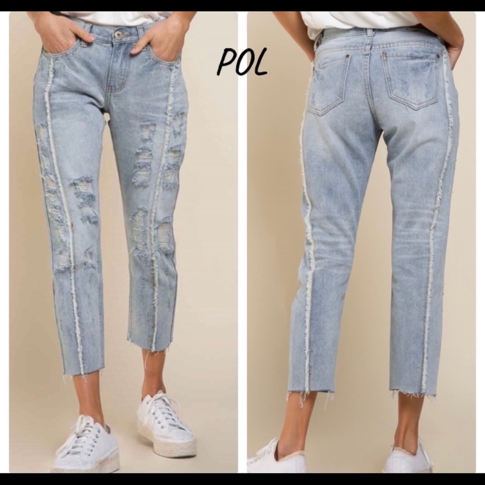 New! Sale 🔥 POL Distressed Raw Edge Open Seam Straight Cropped Capri Jeans